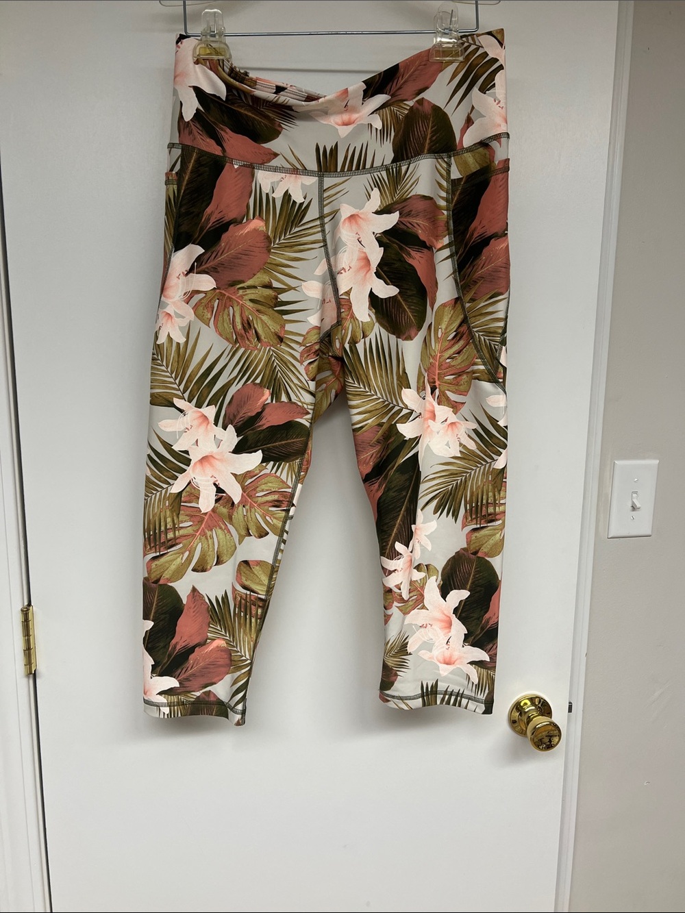 Old Navy Tropical Floral Leggings - Pink, Green & Cream